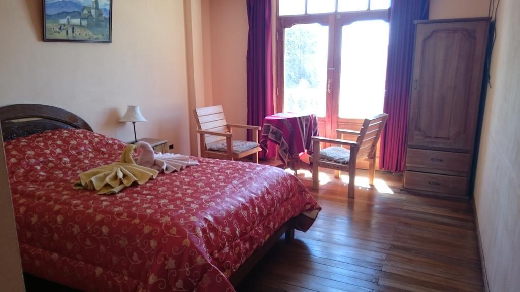 Hostal Real los Andes del Lago Copacabana  Habitación foto